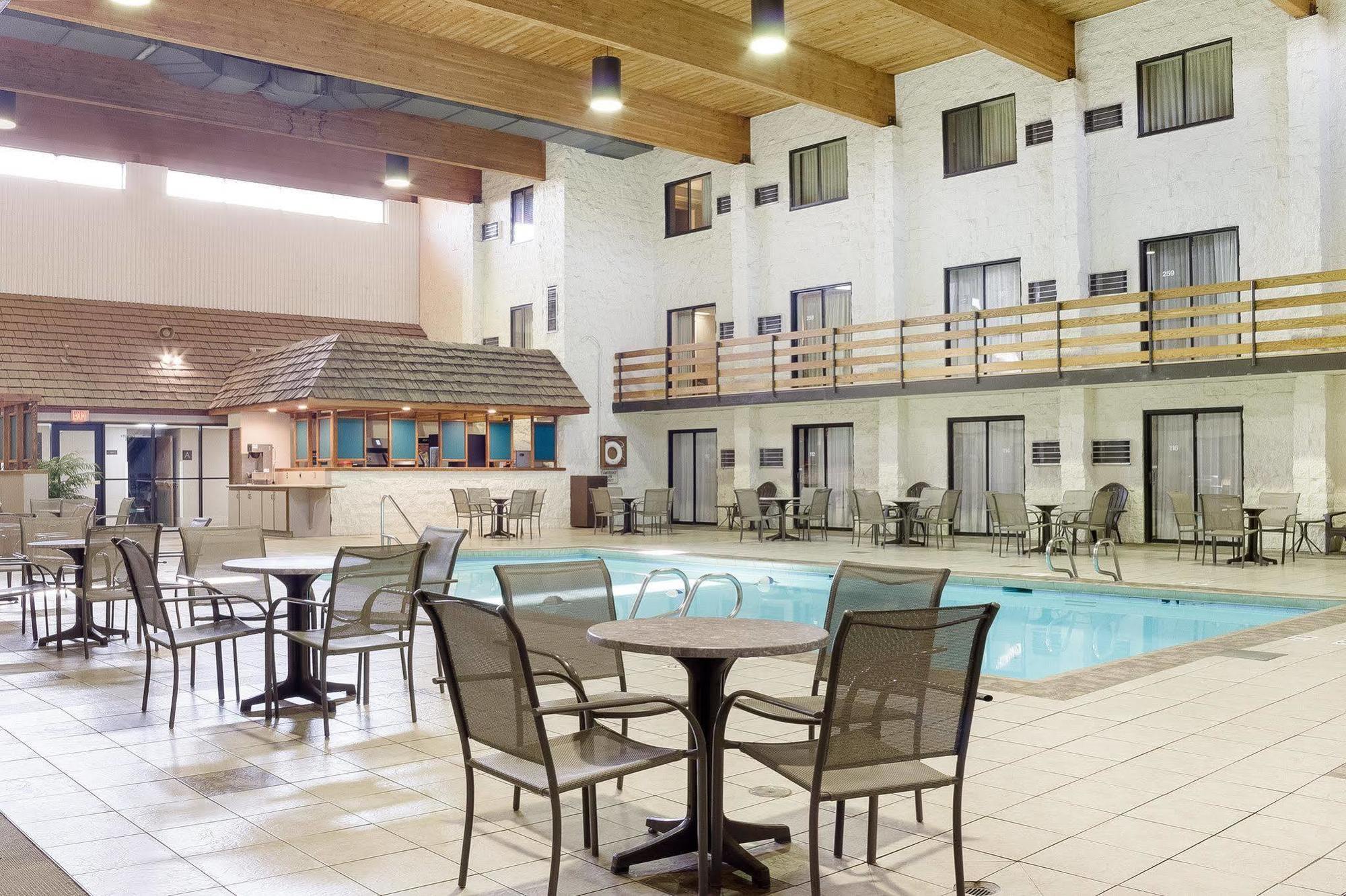 Quality Inn Bismarck I-94 Eksteriør billede